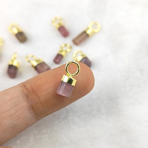 Proveedor al por mayor Colgantes de plata de ley fina Encantos Turmalina Rosa natural Piedra preciosa en bruto Chapado en oro Pendientes indios pequeños - Product Image 5