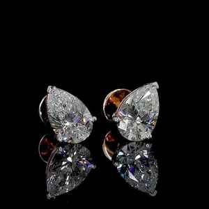 Pendientes de Plata de Ley S925 con Moissanita en Corte Pera, con un Regalo Elegante y Lujoso para Joyería de Boda - Product Image 2