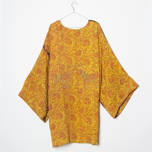 Chaqueta Kimono Kantha de Algodón Vintage con Parches, Hecha a Mano con Estampado de Bloques, Transpirable y Ecológica para Otoño/Invierno - Product Image 3
