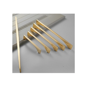 Poignées de porte modernes en laiton avec finition dorée de qualité supérieure Décoration intérieure de maison élégante et écologique pour chambre à coucher Salon Portes principales - Product Image 1