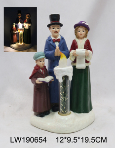 Figurines d'accessoires de village, figurines de carolers de Noël avec bougie LED sans flamme pour la décoration d'intérieur d'hiver sur table - Product Image 4