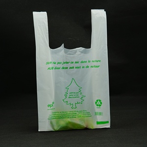 Bolsas de compras de plástico PE biodegradables ecológicas de supermercado, diseño de camiseta verde para utensilios de cocina, precio de fábrica de Vietnam - Product Image 1