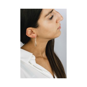 Pendientes de Aro Estilo Ola de Alta Calidad al por Mayor, Amarillos con Cristales, Chapados en Oro de 18K, Plata de Ley 925 - Product Image 3