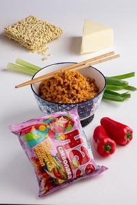 Has Hot Carbonara <b>Spicy</b> <b>Ramen</b> Halal Certified Instant <b>Noodles</b>, XXL 120g, 5 Min Cooking Time - Product Image 2