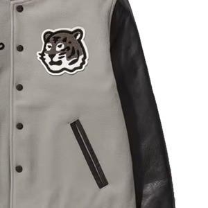 Chaquetas Varsity de Borrego Antibacterianas para Hombre y Mujer, de Alta Calidad, en Todos los Tamaños y Colores, Estilo Nuevo con Cuello Alto - Product Image 2