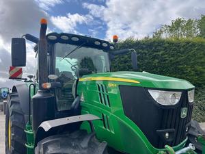 รถแทรกเตอร์สำหรับงานเกษตร 2020JD 6R 215 แรงม้า 210 แรงม้า พร้อมห้องโดยสารแบบปิด สำหรับงานภาคเกษตร - Product Image 6