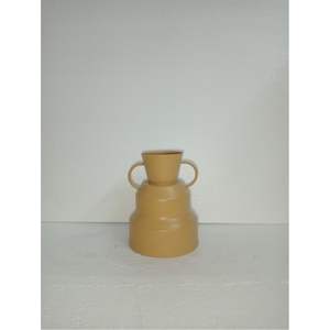 Vase en métal texturé biologique artisanal, élégant récipient floral conique, pièce d'art décorative de luxe pour le style d'intérieur moderne - Product Image 5