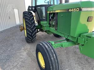 Tractor Agrícola Johnn 4450 de 1988, Diésel, 4x4, 90 CV de Potencia Nominal, con Variantes de 100 CV y 20 CV para Césped y Mini Granjas - Product Image 4