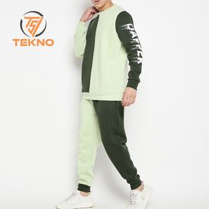 Traje de sudor de peso pesado para hombres de diseño personalizado Estilo de calle de moda con precio competitivo Tallas grandes para el invierno - Product Image 2