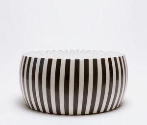 Table d'angle ronde en incrustation d'os Tabouret de bar en incrustation d'os avec finition de couleur blanche et forme ronde avec résine noire pour bar - Product Image 6