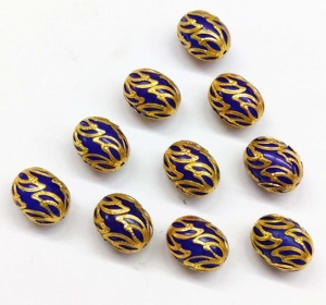 Cuentas de cristal de loto púrpura de 15x11mm con tapas decorativas doradas | Cuentas elegantes de joyería y artesanía - Product Image 1