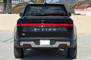 AUTO ELÉCTRICO IMPECABLE 2024 RIV-IAN R1T CUATRIMOTOR TRACCIÓN EN LAS CUATRO RUEDAS BATERÍA DE GRAN CAPACIDAD LISTO PARA ENVIAR - Product Image 2