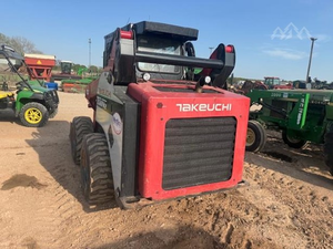 Cargadora compacta Takeuchi TS80V2 de 74HP con elevación vertical y sistema hidráulico de alto flujo en venta - Product Image 2