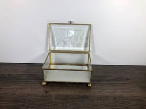 Meilleure vente boîte à bagues en verre organisateur de bijoux en verre et métal cadre polonais or pour les fiançailles de mariage d'anniversaire - Product Image 4