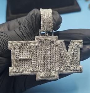Colgante de Lujo Hip Hop con Letra Personalizada, Chapado en Rodio, Plata de Ley 925, Diamante Moissanita VVS, para Unisex - Product Image 1