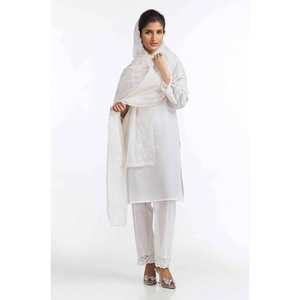 Dupatta de Georgette Bordada en Color Blanco Hueso para Mujer, Diseño Floral Elegante, Ligera y Transpirable para la Temporada de Otoño - Product Image 1