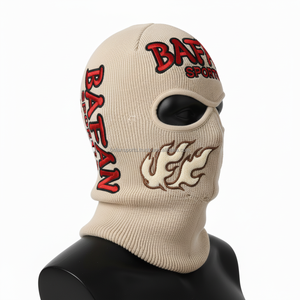 Balaclava pour femmes en tricot épais de qualité supérieure 300 GSM, tissu extensible beige avec motif de flamme brodé et logo personnalisé, balaclava pour femmes - Product Image 3
