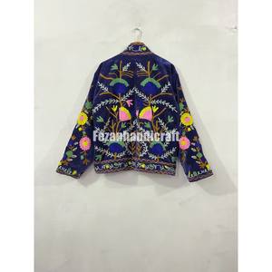 Veste d'hiver courte unisexe avec broderie en velours Suzani, manteau en gros avec doublure en coton pour les fêtes d'automne, veste pour femmes - Product Image 6