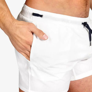 Maillots de bain courts ajustés pour hommes, shorts de bain à séchage rapide, shorts de plage unis, maillots de bain avec poches et doublure en mesh - Product Image 4