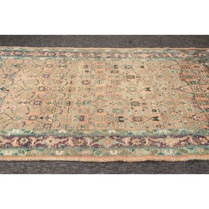 Alfombra vintage de 5.1x9.4 pies, alfombra turca, geométrica verde cobre con elementos florales. - Product Image 5