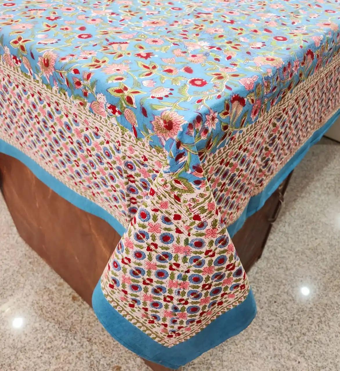 Toalhas de mesa bordadas da Índia