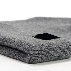 หมวกบีนนี่ขนสัตว์แท้ 100% คุณภาพพรีเมียม พร้อมโลโก้สั่งทำ ดีไซน์พับได้ ระบายอากาศและกันน้ำ ปรับขนาดได้ เหมาะสำหรับทุกเพศทุกวัย ใช้ได้ทั้งชายหาดและทุกโอกาส - Product Image 4