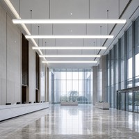 Luminaire suspendu linéaire LED rectangulaire en aluminium de 1200 mm pour hall de centre de conférence, 6000K, dimmable, lampe de plafond pour exposition