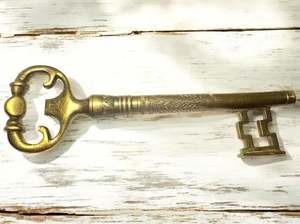 Ouvre-bouteille clé en métal en laiton AK en pièce de luxe finie polonaise au prix de gros pour la vaisselle/ustensiles de cuisine - Product Image 4