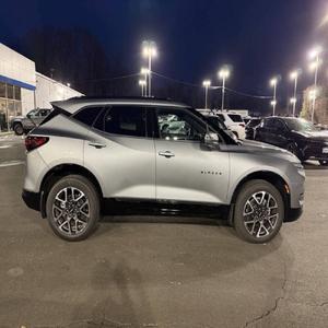 รถเชฟโรเลต เบลเซอร์ อาร์เอส ปี 2024 สภาพใหม่เอี่ยม - Product Image 3