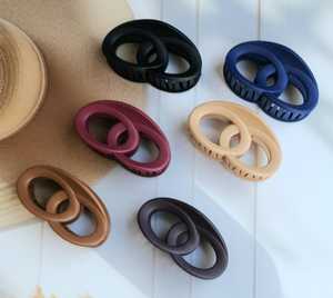 Pinza de Pelo Extra Grande con Agarre Súper Fuerte para Cabello Rizado, Ondulado y Liso con Mayor Sujeción para Uso en la Oficina y Casual - Product Image 2