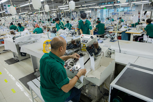 Aristino Regular Fit hombres Smart Casual para camisa APS004AS1 diseño sólido 97% algodón mercerizado 3% Spandex manga corta caliente - Product Image 6