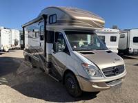 Camping-cars modernes aux normes européennes Caravanes Caravanes de voyage Remorques prêtes à être expédiées Salon mobile de luxe Acheter des camping-cars