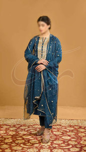 Costumes pour femmes de style formel en tissu doux, respirants, écologiques, couleur personnalisée, logo personnalisé, taille personnalisée - Product Image 2