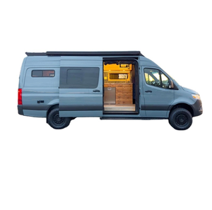 Autocaravana Personalizable, Construcción de Acero/Aluminio, Capacidad para 4-6 Personas, Cocina y Baño Completamente Equipados para Exteriores - Product Image 1