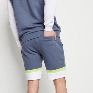 Pantalones cortos informales de calle alta para hombre, diseño personalizado y cierre de cintura elástica, color sólido y teñido liso para mayor comodidad - Product Image 2