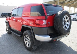 Toyota FJ Cruiser 2015 en Venta, Bajo Kilometraje, Motor de Gasolina, Coche Usado en Excelentes Condiciones, Sin Accidentes, Gran Oferta - Product Image 2