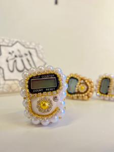 Ensemble de comptoir Tasbeeha numérique Zikrmatic Tesbih de couleur marron cadeau islamique musulman pour les fêtes disponibilité en gros - Product Image 3