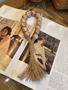 Guirnalda de inspiración rústica con acabado dorado y yute ideal para la decoración de bodas o para mejorar su espacio vital con acentos florales - Product Image 2