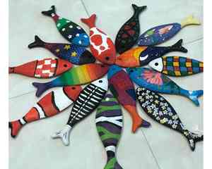 Tenture murale de poisson en bois de style rustique pour les maisons Resorts Artisanat de poisson en bois fait à la main parfait pour l'exportation et la décoration - Product Image 1