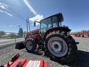 Tracteur Massey Ferguson 2024 4WD 5711 Machine polyvalente efficace et robuste avec moteur central et composants de boîte de vitesses - Product Image 3