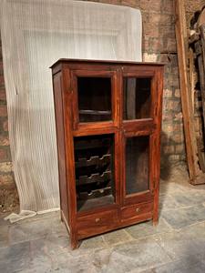 Armoire de cuisine en bois massif brun élégante de taille moyenne, style moderne, antique, luxueux, classique et vintage - Product Image 2