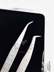 Pince à épiler professionnelle en acier et argent durable Nouveau logo personnalisé Pince à épiler pour extension de cils en forme de cœur - Product Image 4