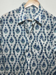 Chemise décontractée en coton imprimé à la main pour homme, élégante et tendance |   Collection de chemises à manches longues 100% coton à motifs floraux - Product Image 2