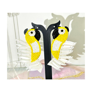 Pendientes hechos a mano de lujo más vendidos para aniversario de bodas Diwali y ocasión de Festival Compre ahora al mejor precio - Product Image 1