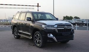 GRAND TOURING 2021-2022, Motor V8 de 4.5L, Automático, Cámara de Visión 360°, Techo Panorámico, Asientos de Cuero, SUV Diésel, 400 CV - Product Image 2