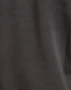 Shorts de sport pour femmes de haute qualité avec logo personnalisé, deux poches latérales et cordon de serrage pour un confort respirant et décontracté - Product Image 5