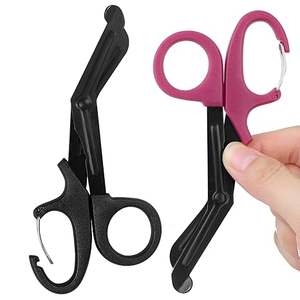 Tijeras para Vendajes de Primera Calidad de 5.5 Pulgadas, Hojas Afiladas de Acero Inoxidable, Kits de Primeros Auxilios Manuales para Uso Médico - Product Image 1