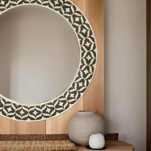 Espejo de Pared de Madera Rústico Moderno con Bordes de Incrustaciones de Hueso, Detalles en Resina y Soporte Trasero de MDF, Estilo Clásico para Decoración Natural - Product Image 2