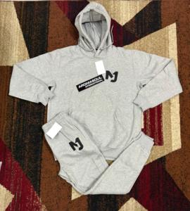 Survêtement de qualité supérieure de haute qualité 370Gsm personnalisé de couleur grise unisexe 100% coton sweats à capuche pour hommes ensembles de joggings et de survêtements d'hiver. - Product Image 1