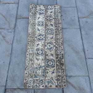 Alfombra Turca Vintage de 1.5x3.9 pies (46x119 cm), Alfombra de Lana Azul Sólida - Product Image 1